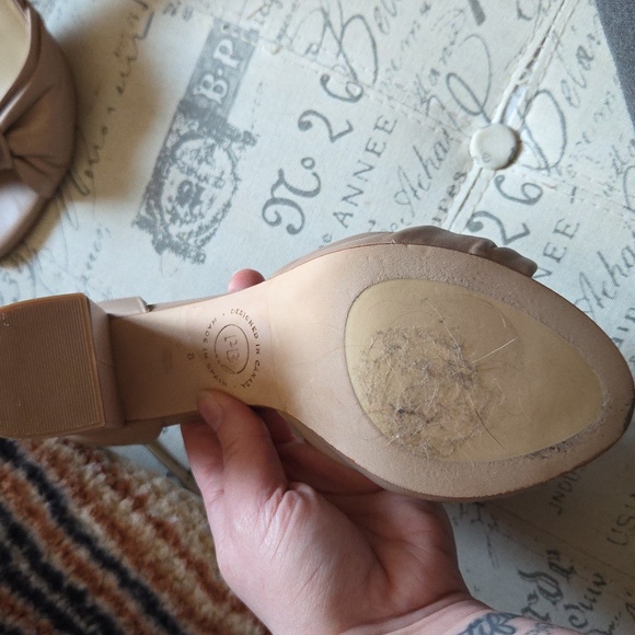 Poppy Barley Heels - Picture 5 of 8